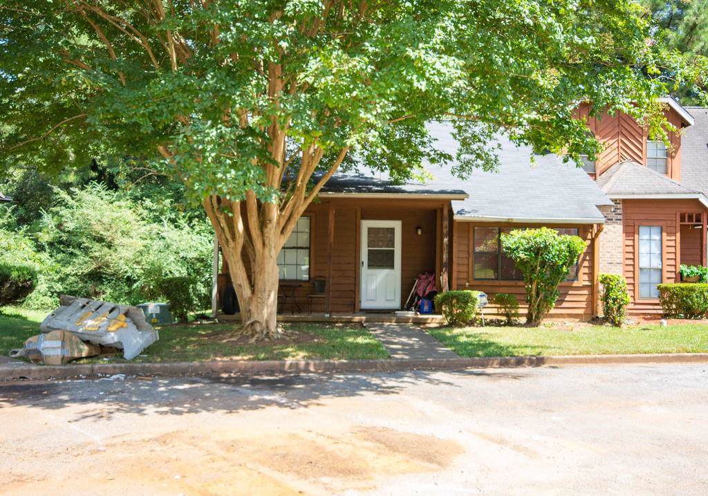 810 Heritage Oaks Drive - Photo 1