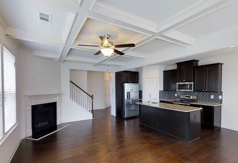 215 Trailside Way - Photo 1