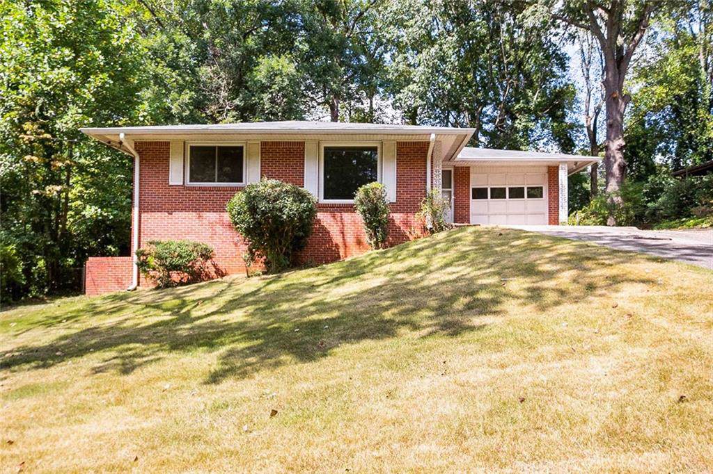205 Longleaf Drive - Photo 1