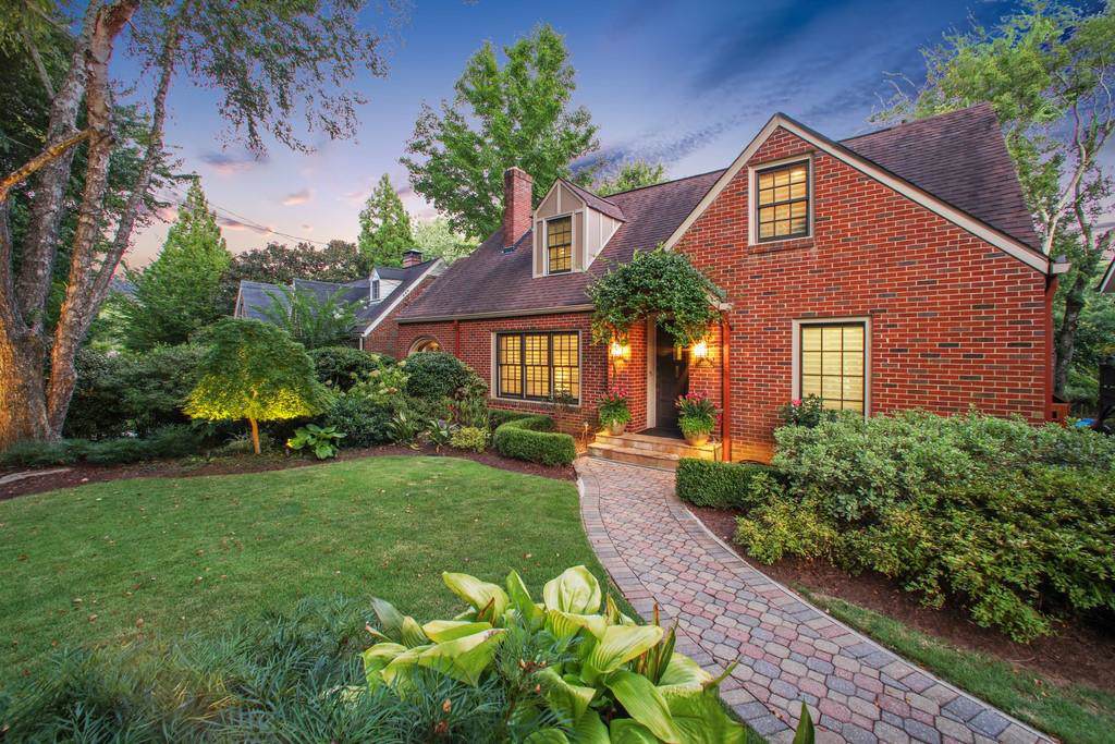 1089 Lanier Boulevard - Photo 1