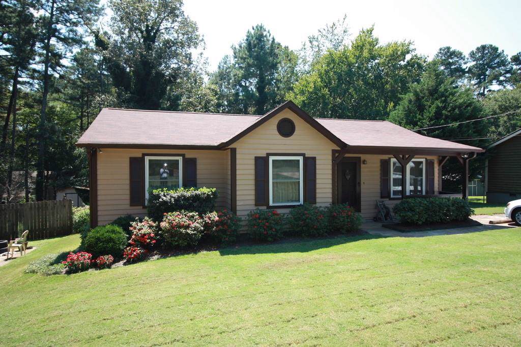 620 Old Corinth Road - Photo 1