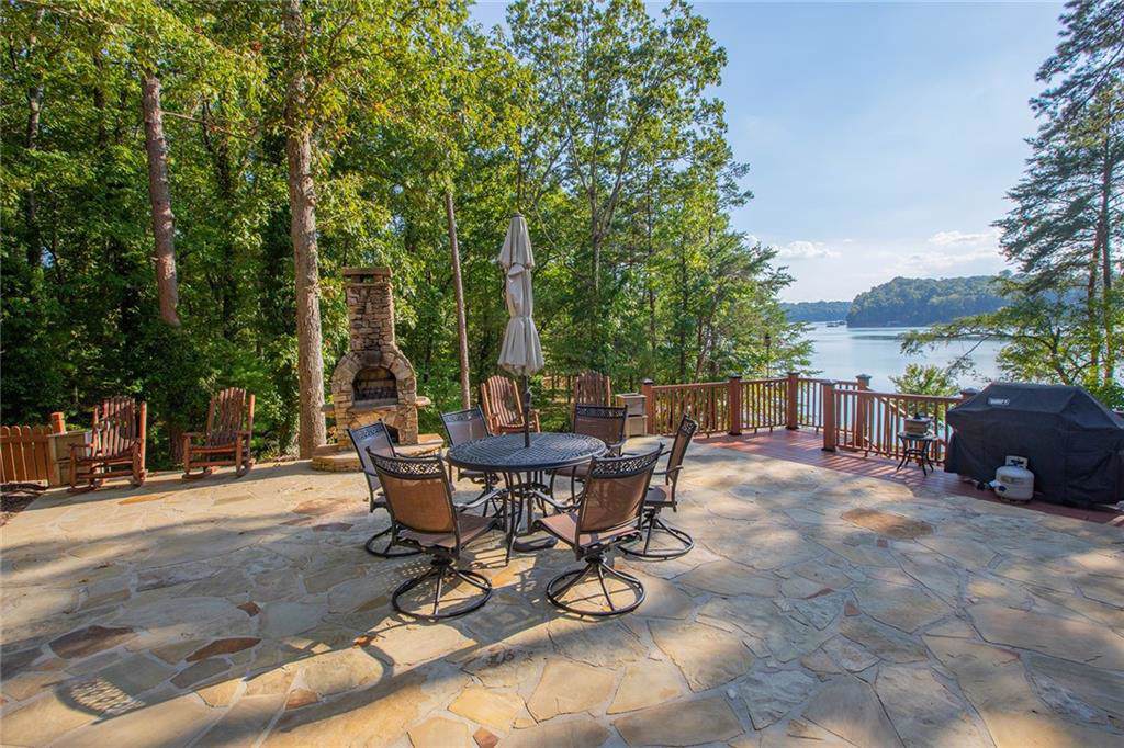 4842 Amal Lane - Photo 1