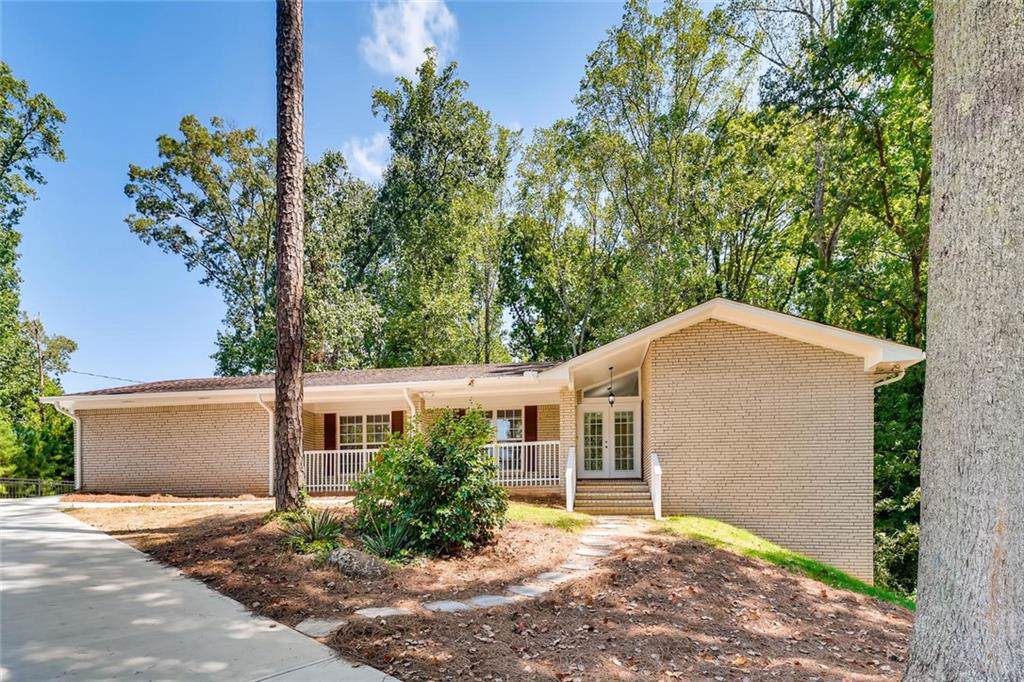 1340 Heatherland Drive - Photo 1