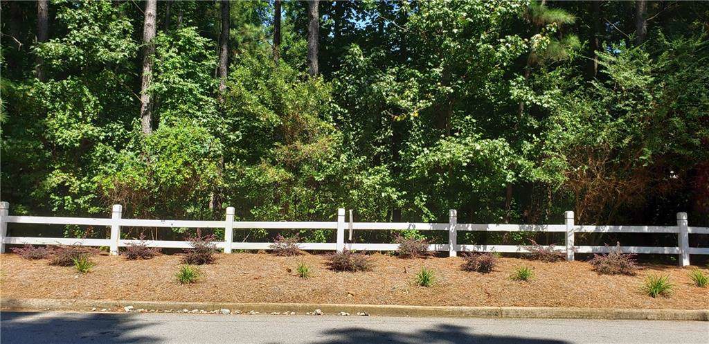 560 Paris Drive - Photo 1