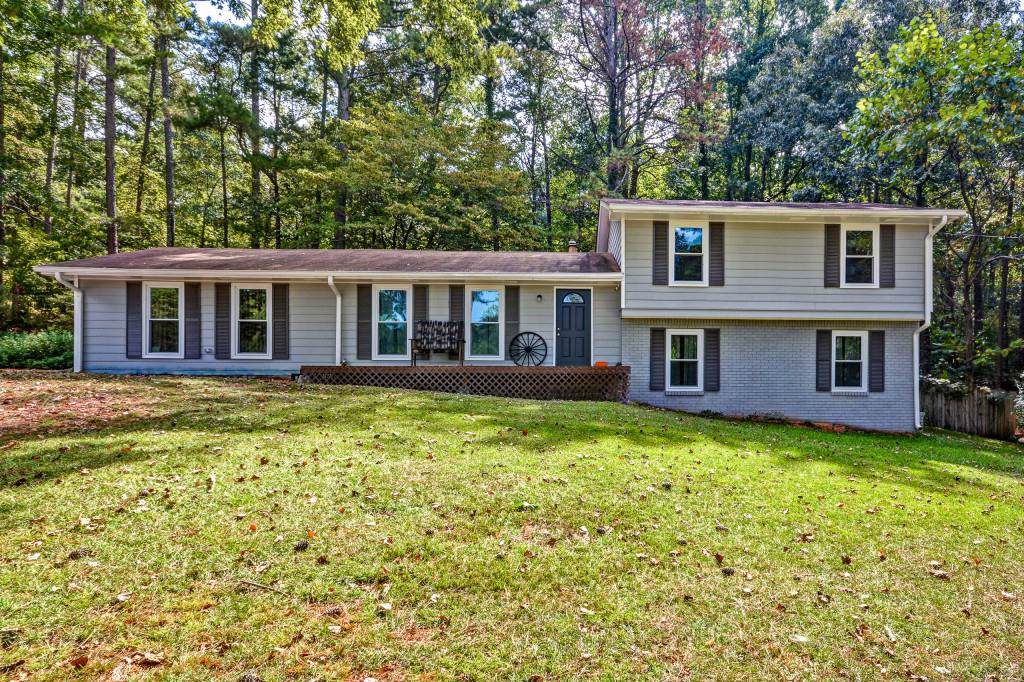 2545 King George Court - Photo 1