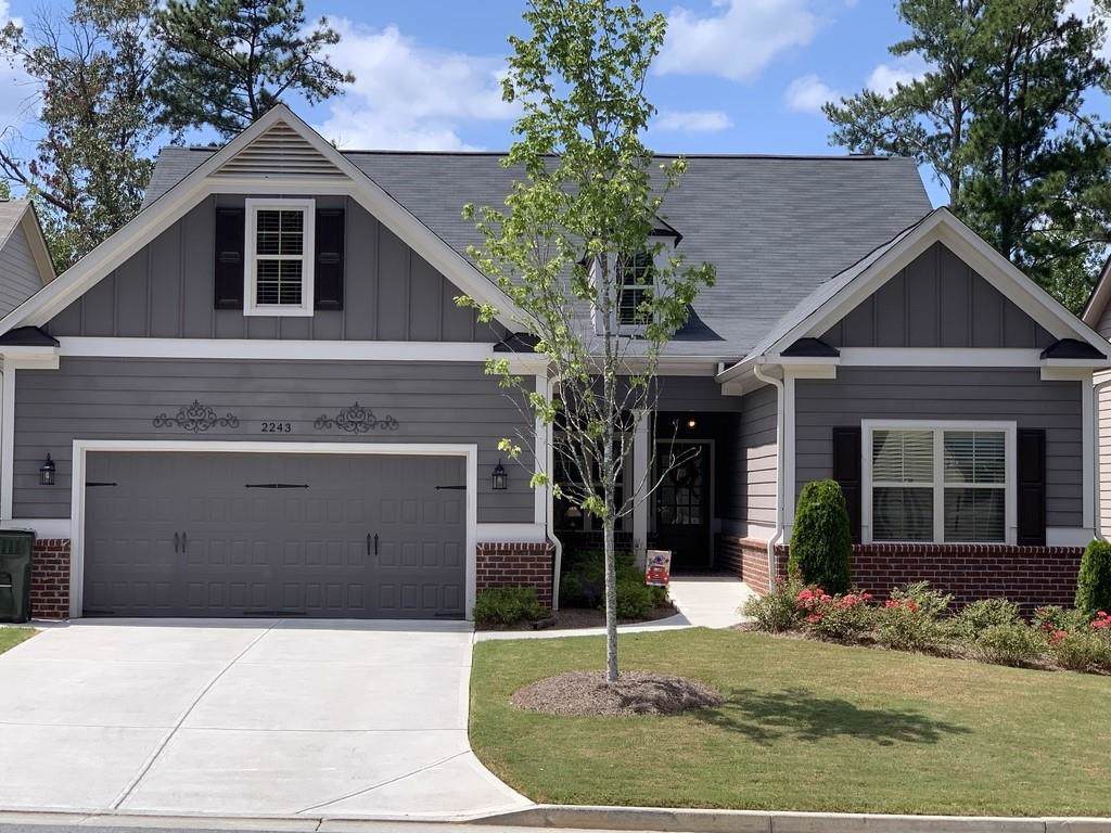 2243 Long Bow Chase - Photo 1