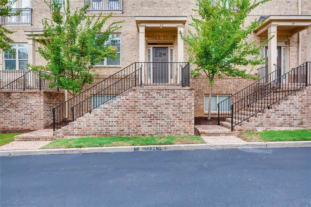745 Fountainhead Lane - Photo 1