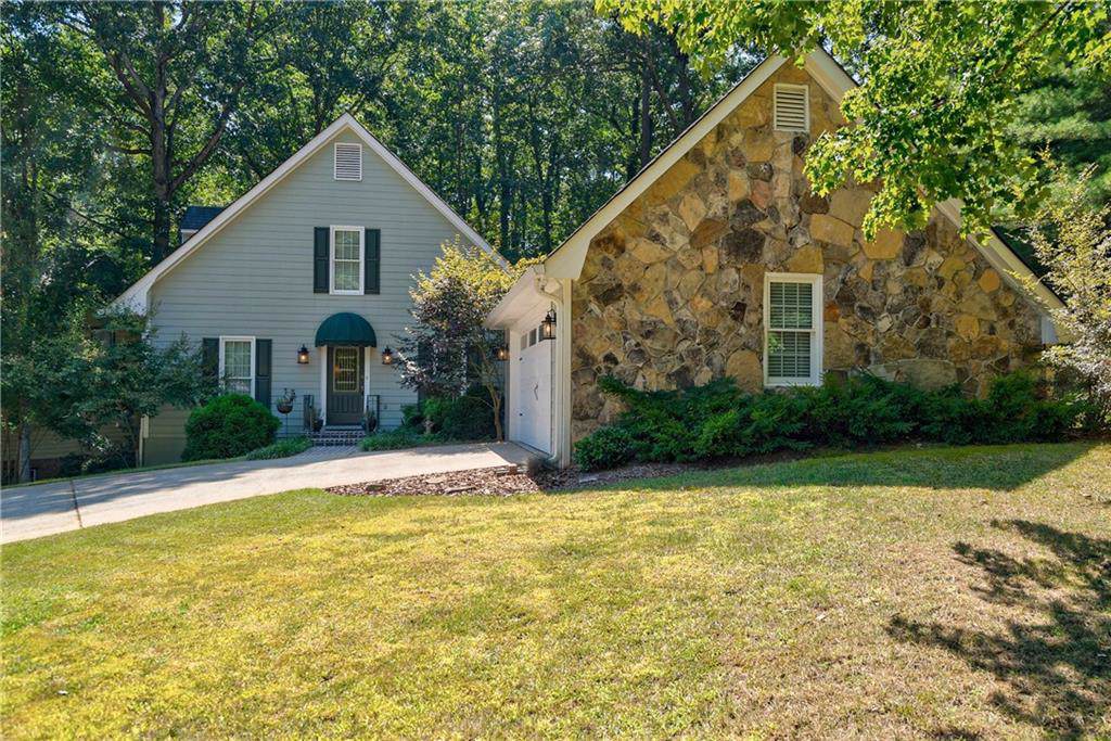 405 Lofty Lane - Photo 1