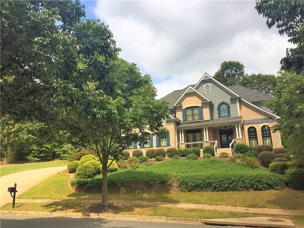 732 Crescent Circle - Photo 1