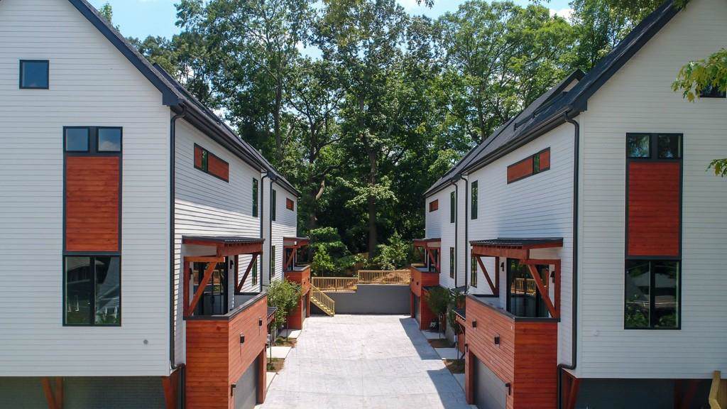 1331 Iverson Street - Photo 1