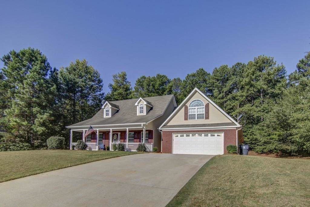 563 Deadwood Trail - Photo 1