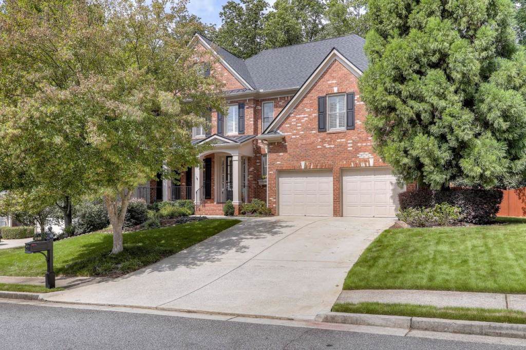 1085 Highland Crest Court - Photo 1