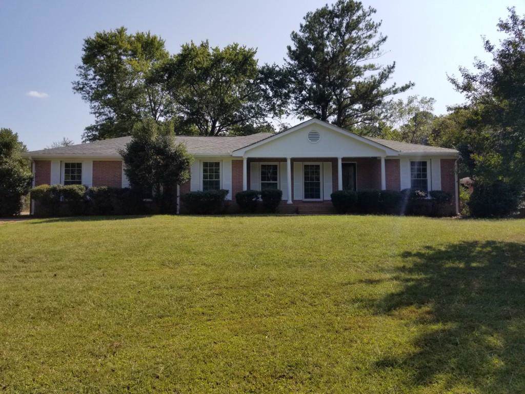 922 Red Apple Drive - Photo 1