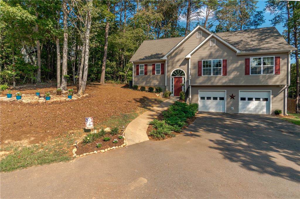 16 White Oak Lane - Photo 1