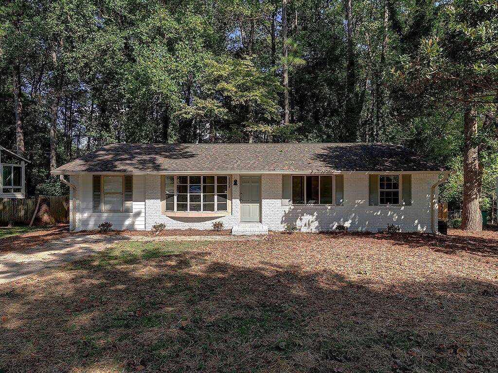 2505 Rolling View Drive - Photo 1