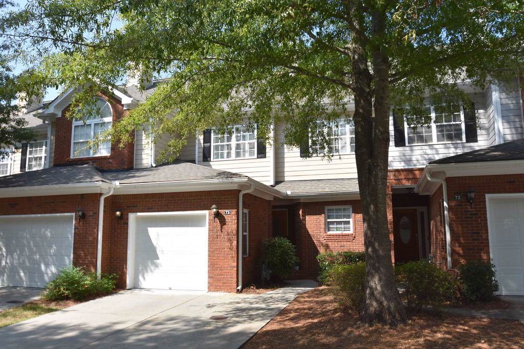 73 Townview Drive - Photo 1