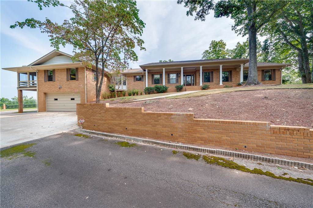 2316 Mountain Crest Place - Photo 1