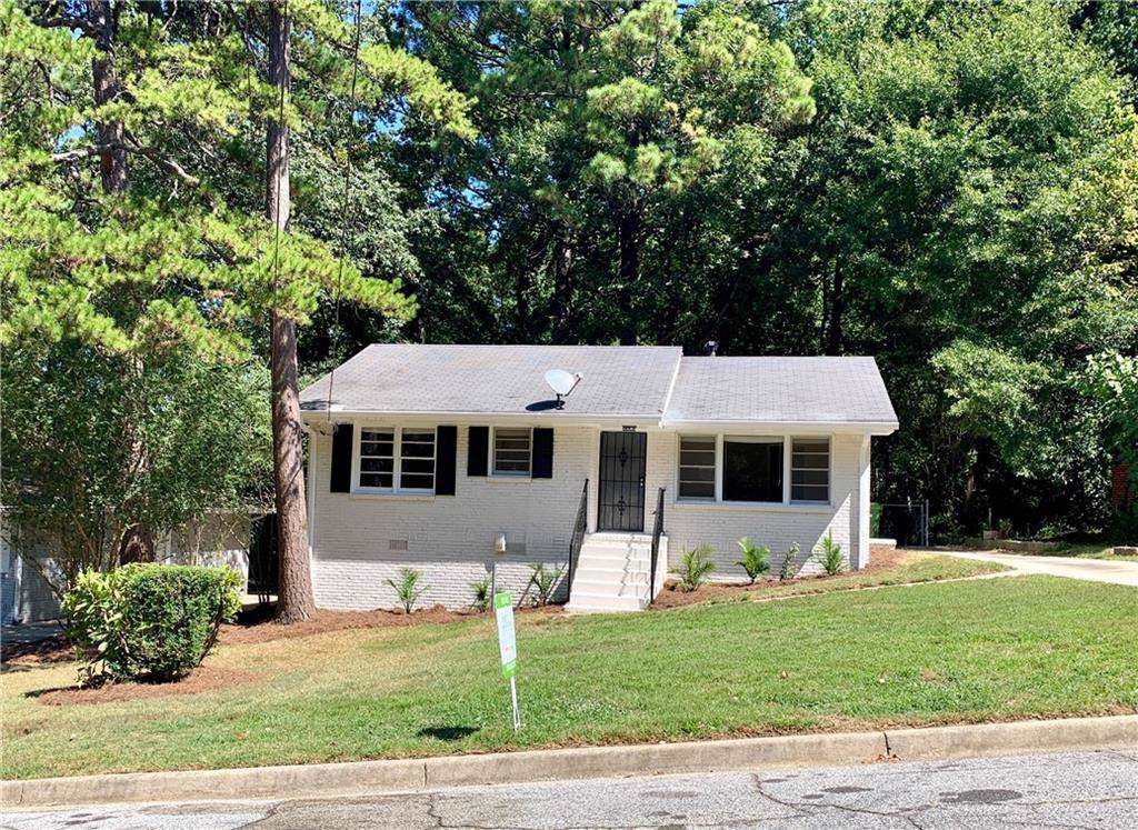 2726 Dearwood Drive - Photo 1