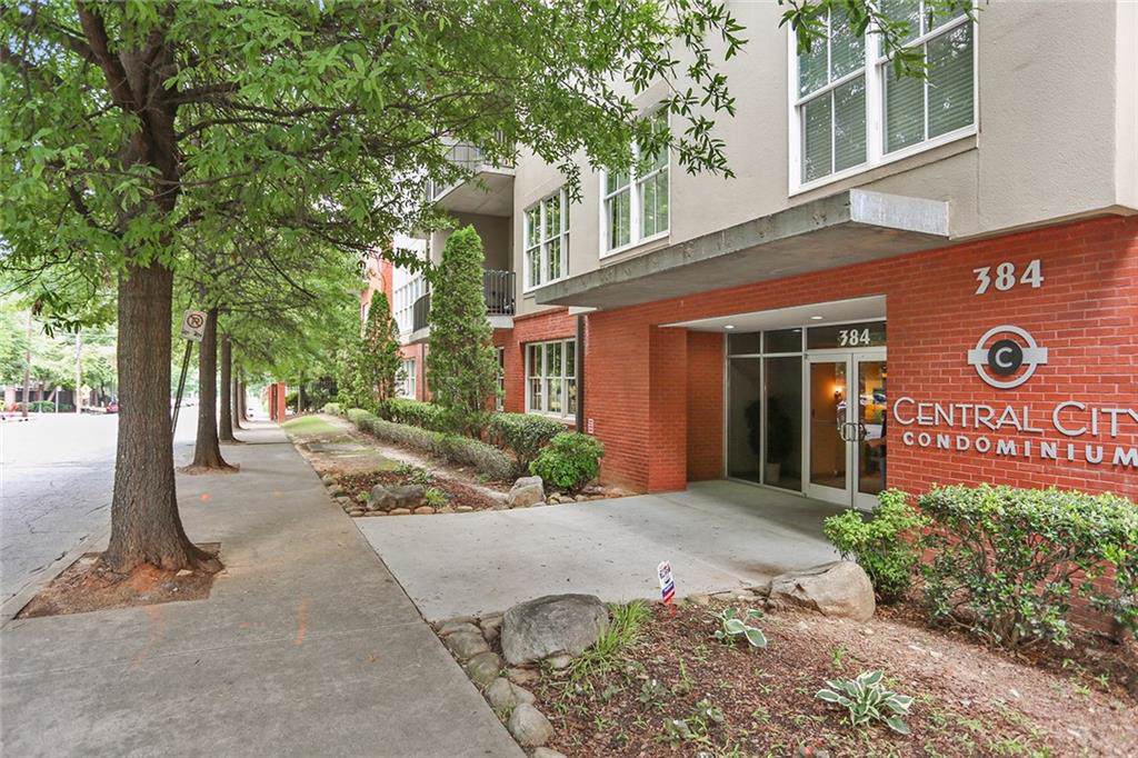 384 Ralph Mcgill Boulevard - Photo 1