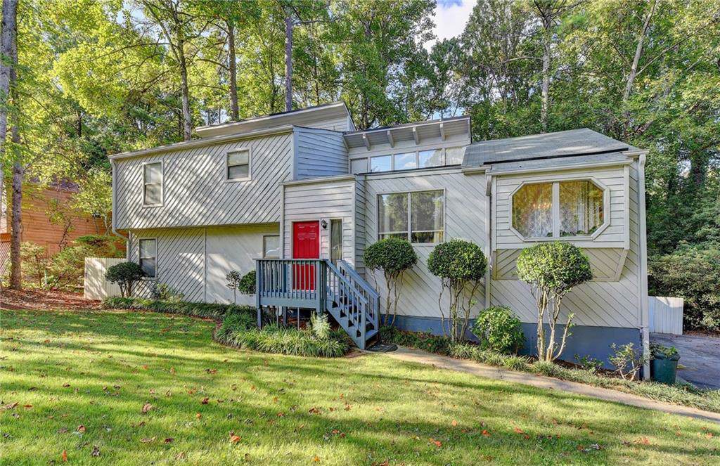 3981 Lookout Point Drive - Photo 1