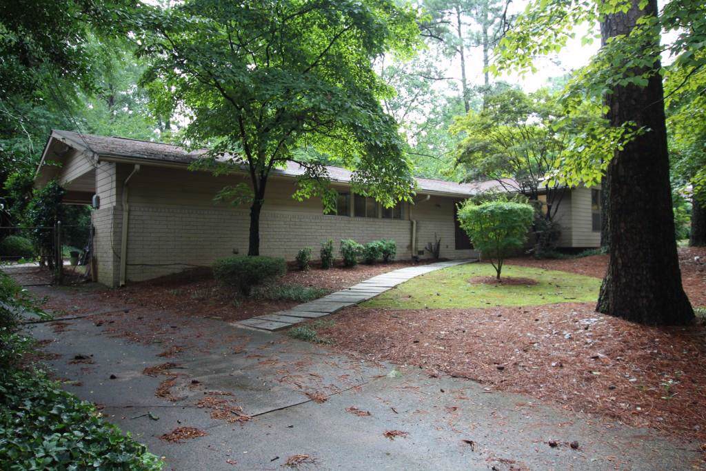 705 Edgewater Trail - Photo 1