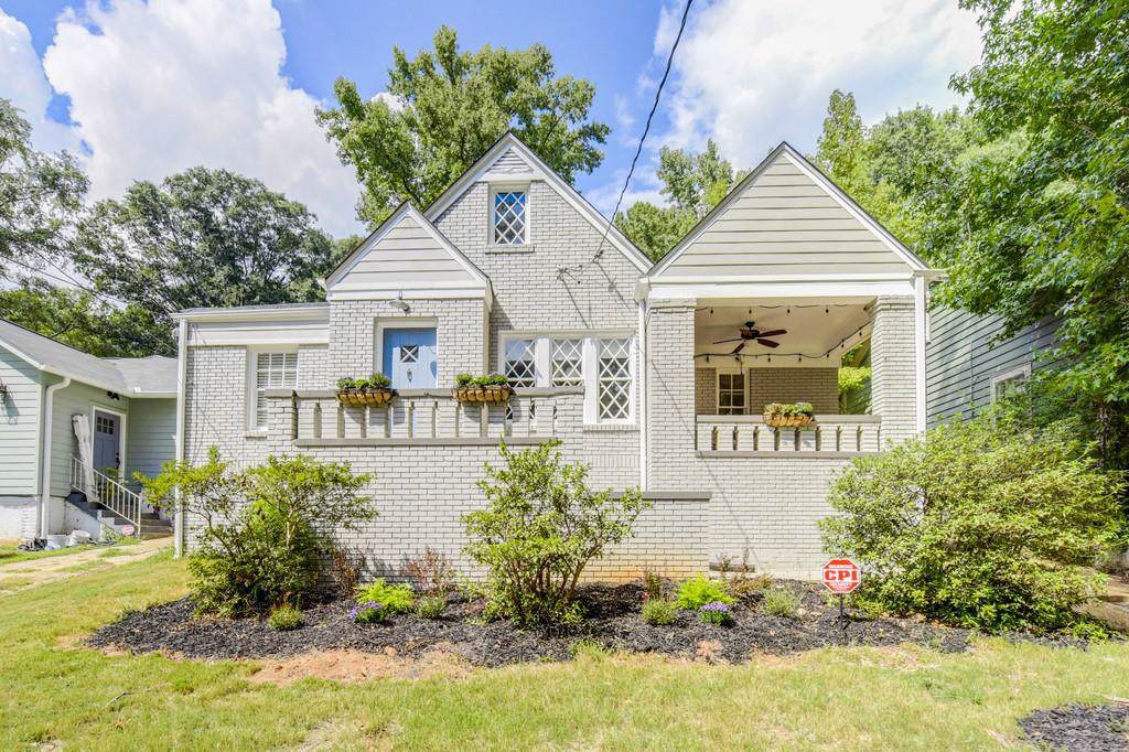1667 Gordon Street - Photo 1