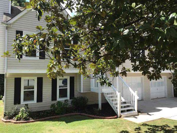 1270 Della Way - Photo 1