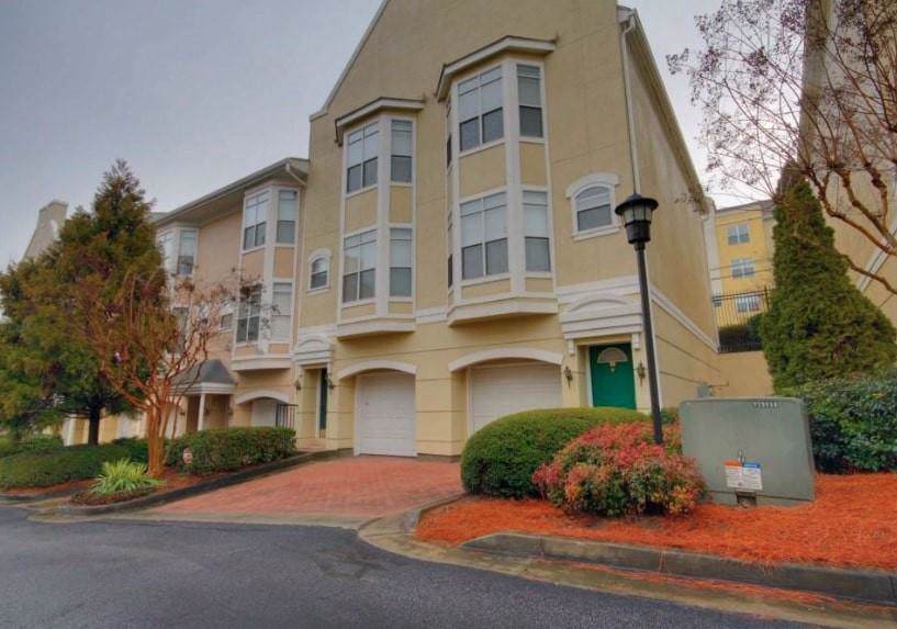 375 Highland Avenue - Photo 1