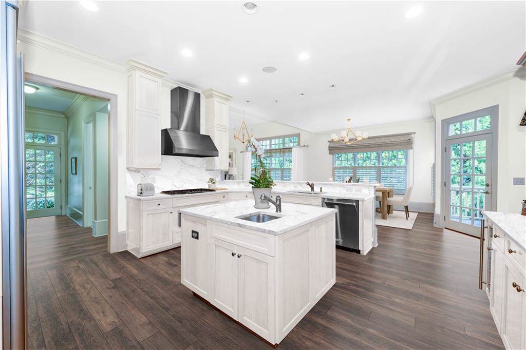 750 Lovette Lane - Photo 1
