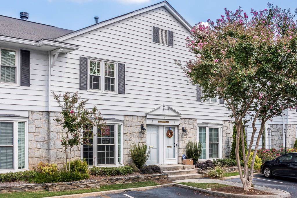 136 Peachtree Memorial Drive - Photo 1