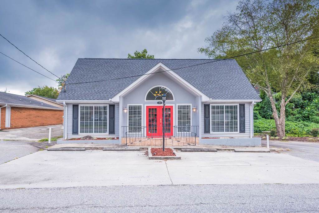 217 Savannah Street - Photo 1