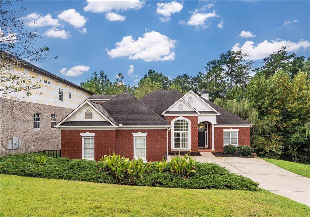 2883 Battlecrest Drive - Photo 1