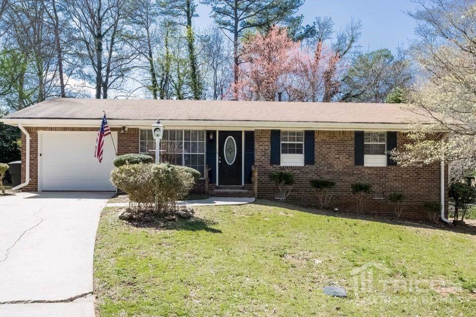 1382 Peggy Lane - Photo 1