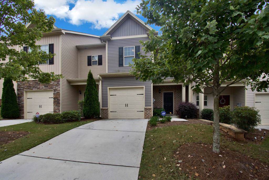 552 Oakside Place - Photo 1