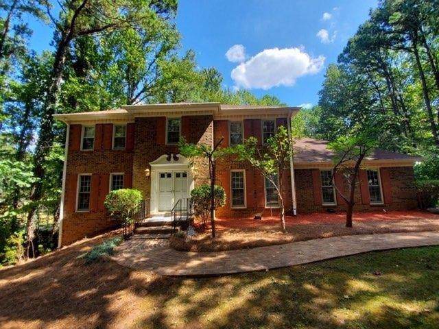 1651 Howell Highlands Drive - Photo 1