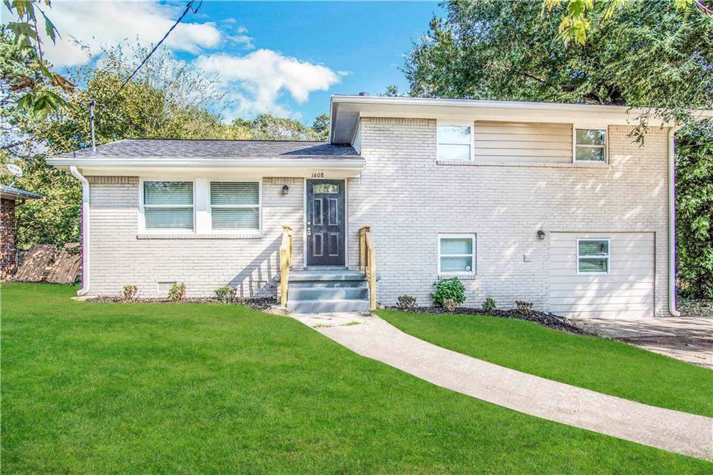 1608 Austin Road - Photo 1