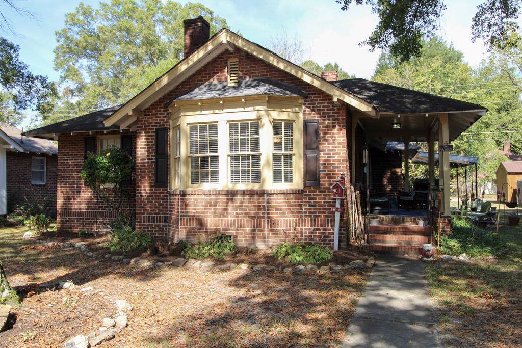 40 Hickory Street - Photo 1