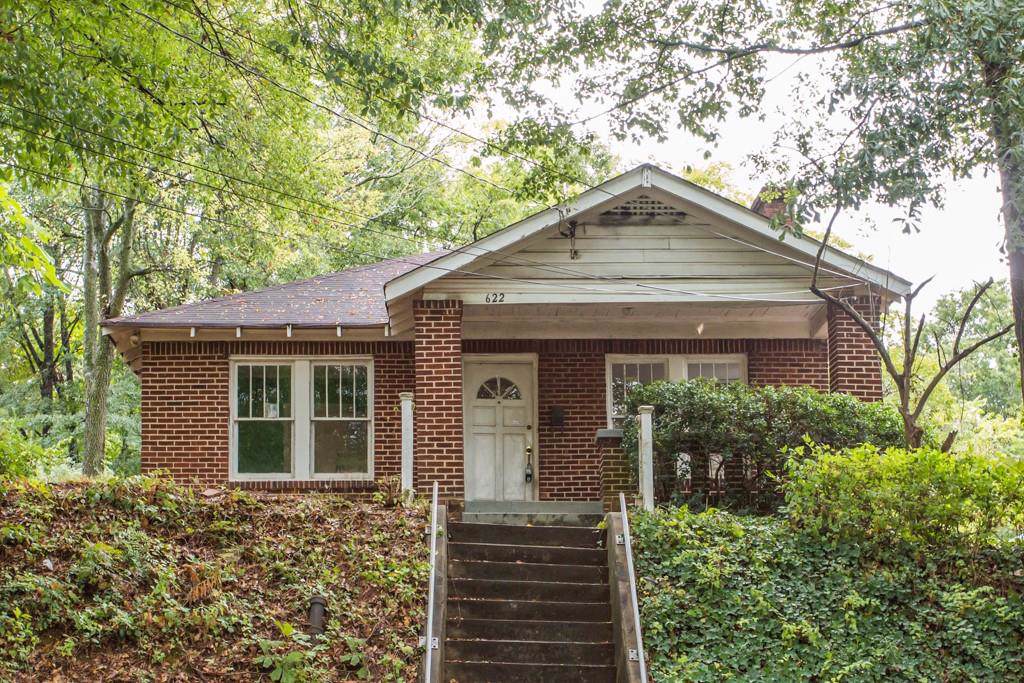 622 Cameron Street - Photo 1