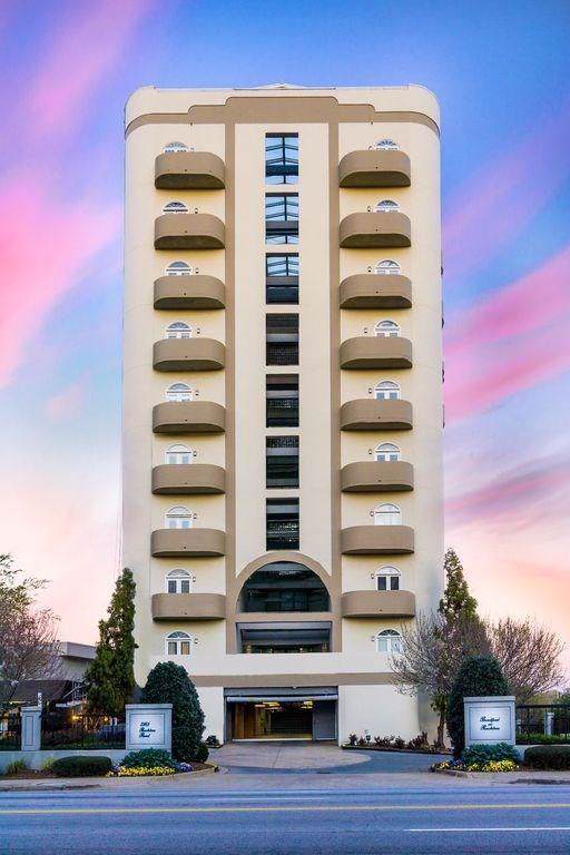 2161 Peachtree Road - Photo 1