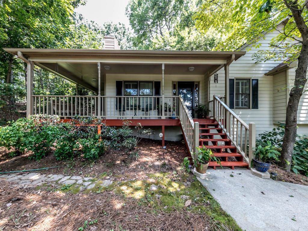 223 Sterling Drive - Photo 1