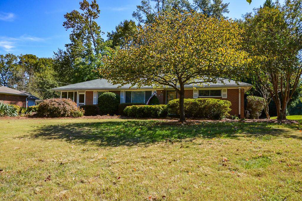 720 Pinehill Drive - Photo 1