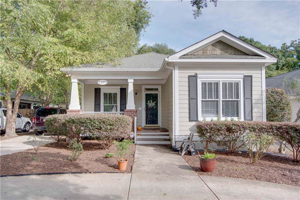 1301 Mercer Avenue - Photo 1