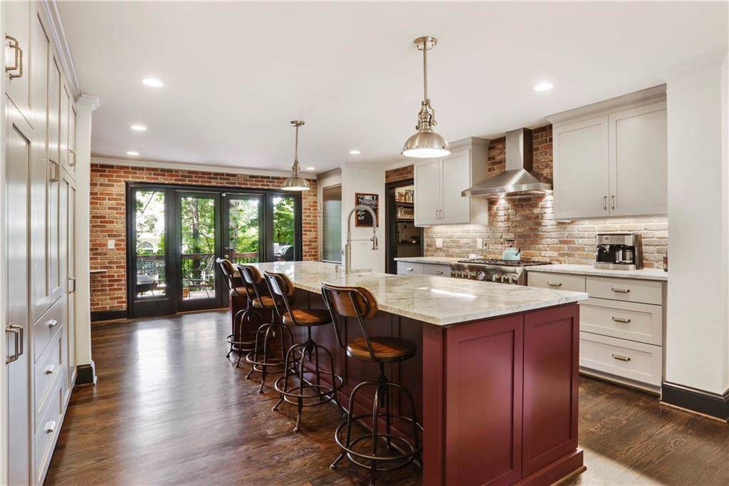 210 Zeblin Road - Photo 1