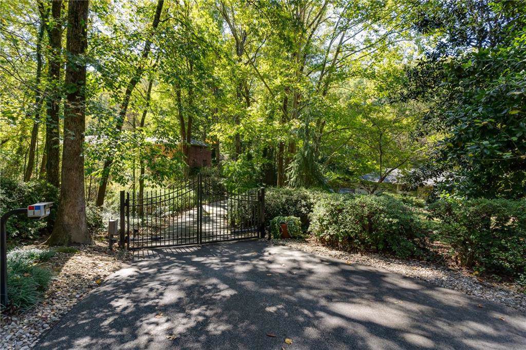 5280 Long Island Drive - Photo 1