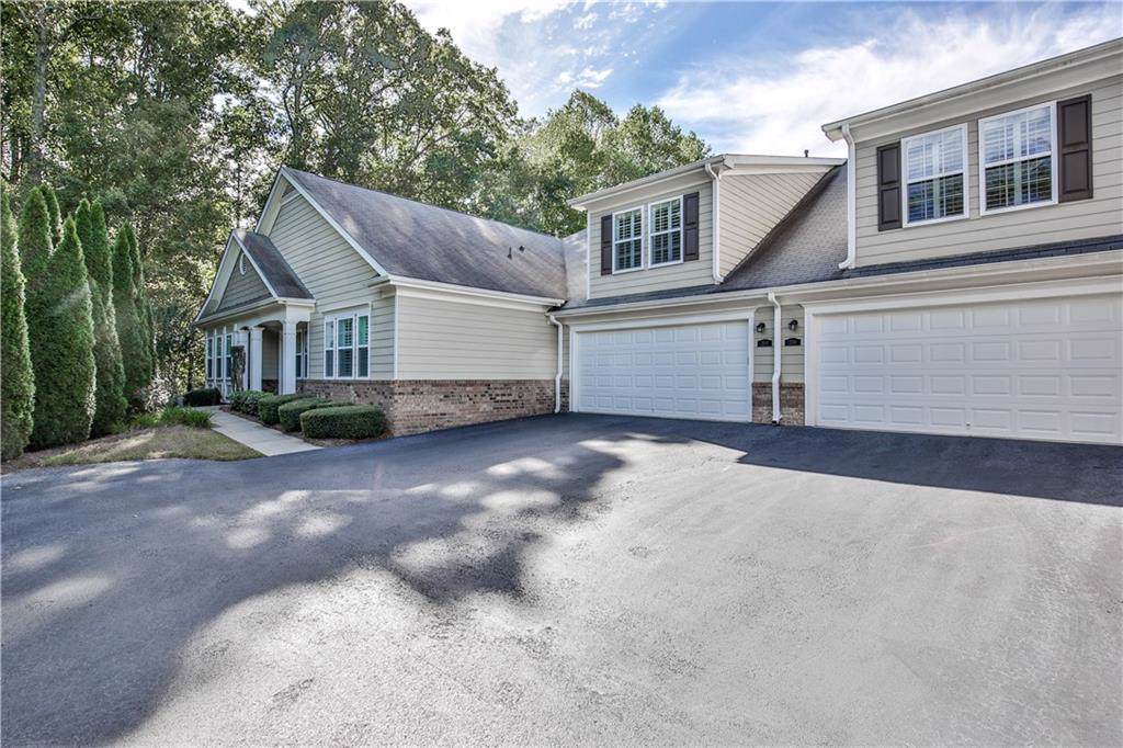 2593 Grapevine Circle - Photo 1