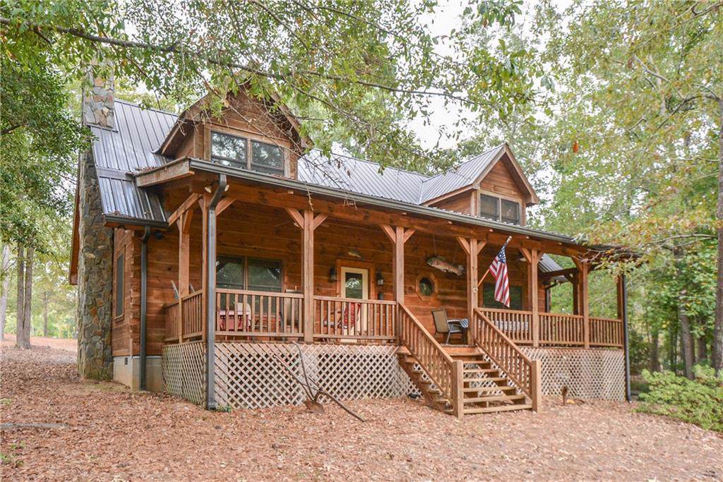 1090 Latham Lane - Photo 1