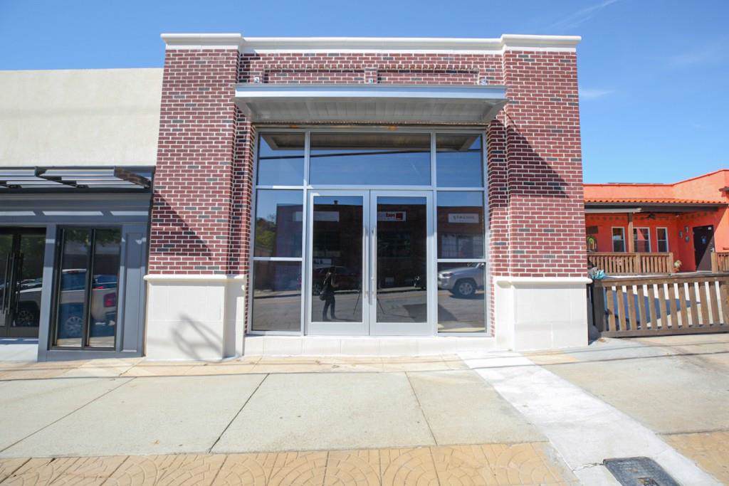 211 Bradley Street - Photo 1