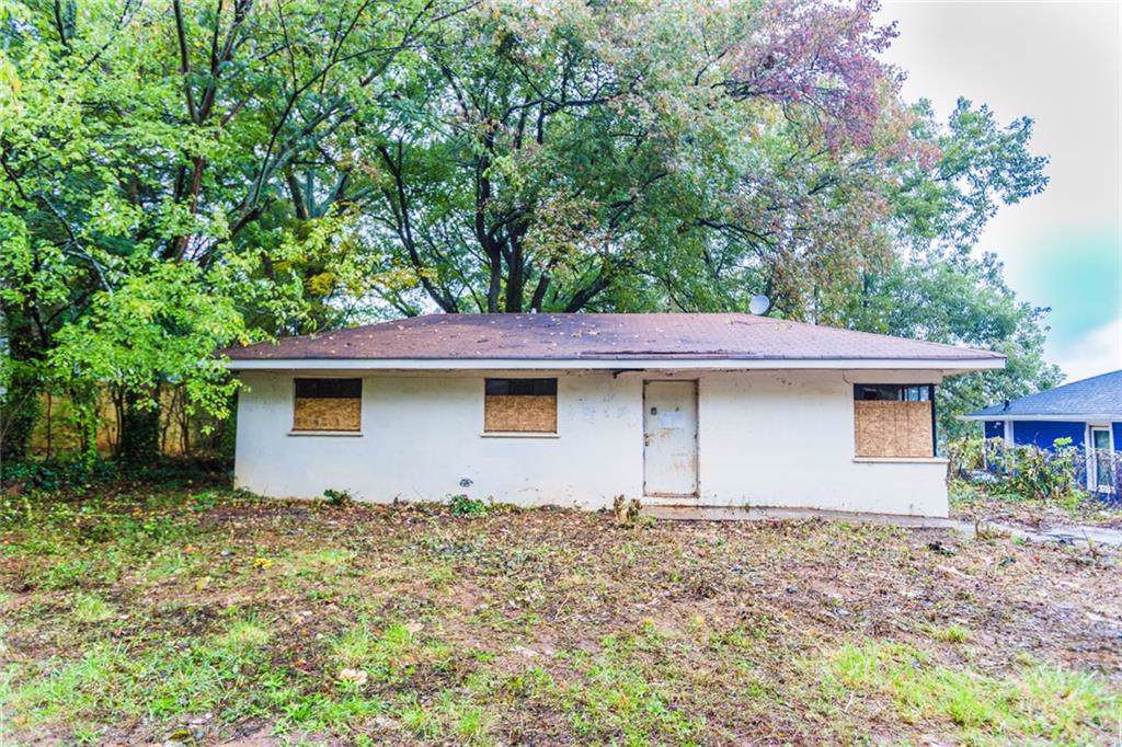 923 Estes Drive - Photo 1