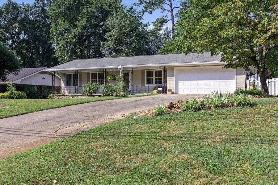 4126 Shallowford Road - Photo 1