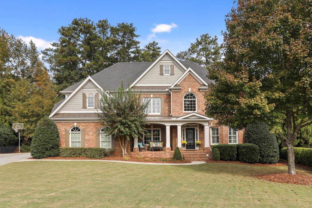 185 Amberly Place - Photo 1